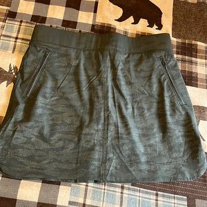 Orvis skort